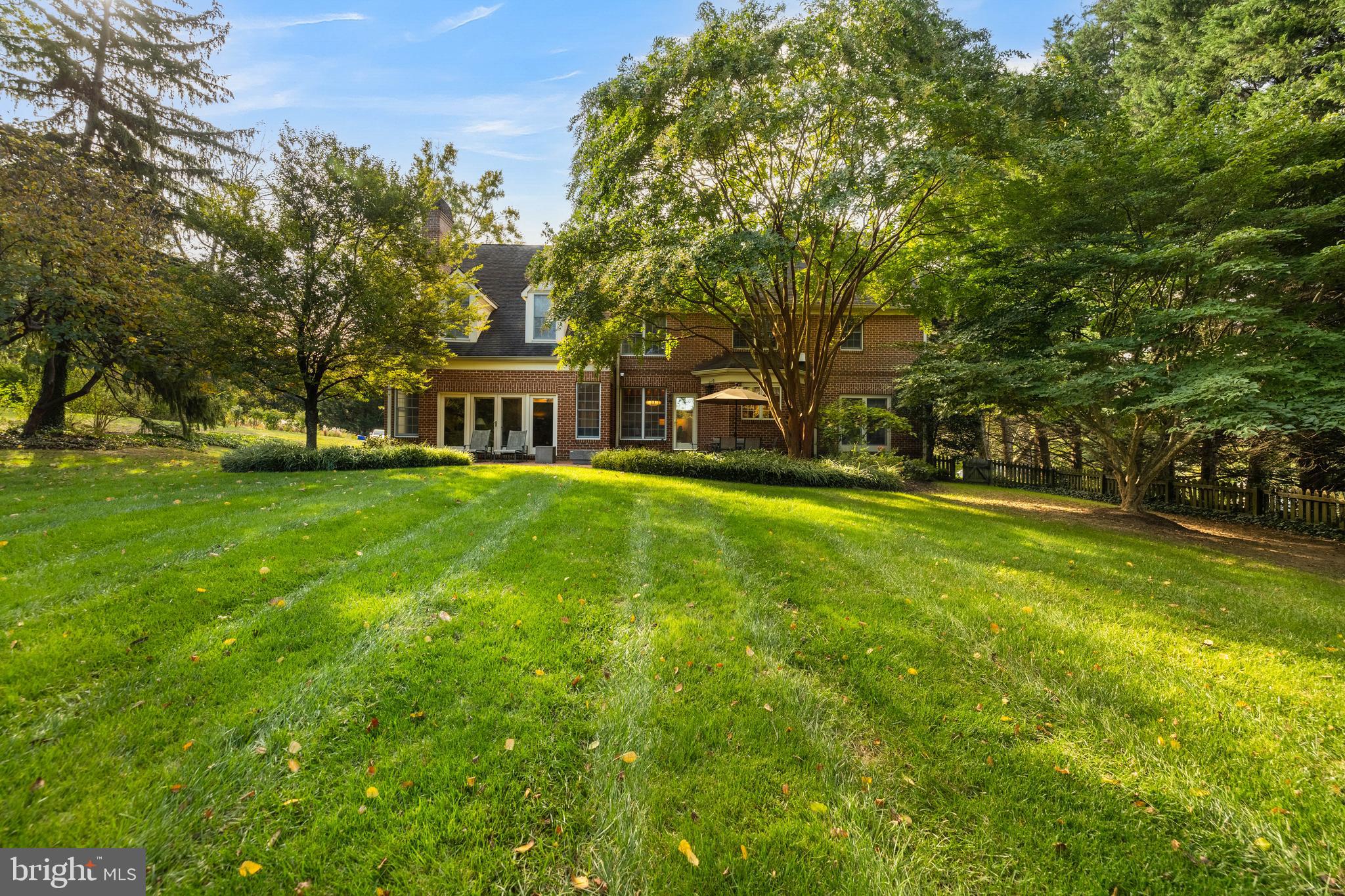 1408 Locust Ave
