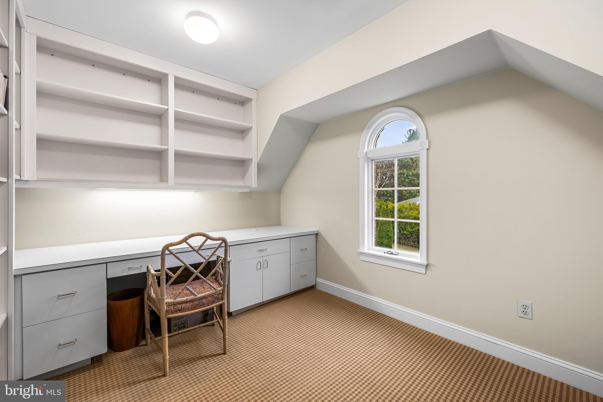 1408 Locust Ave