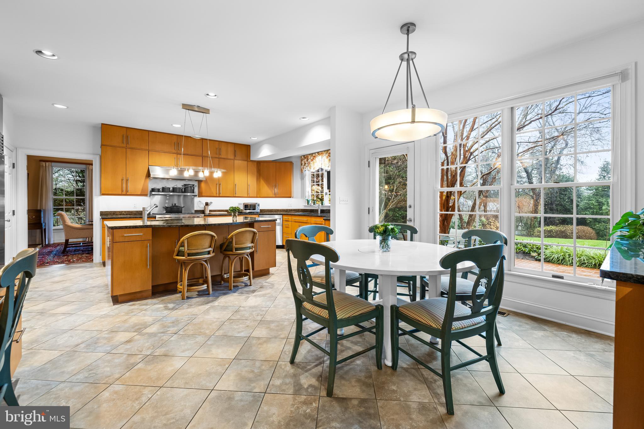 1408 Locust Ave