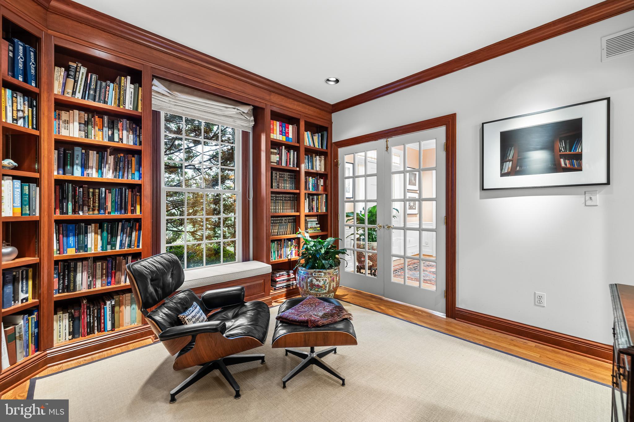1408 Locust Ave