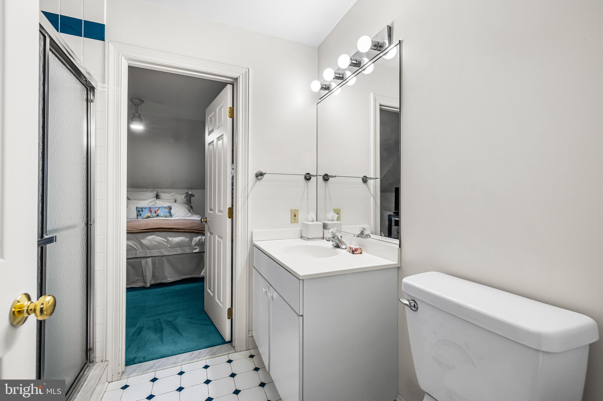 1408 Locust Ave