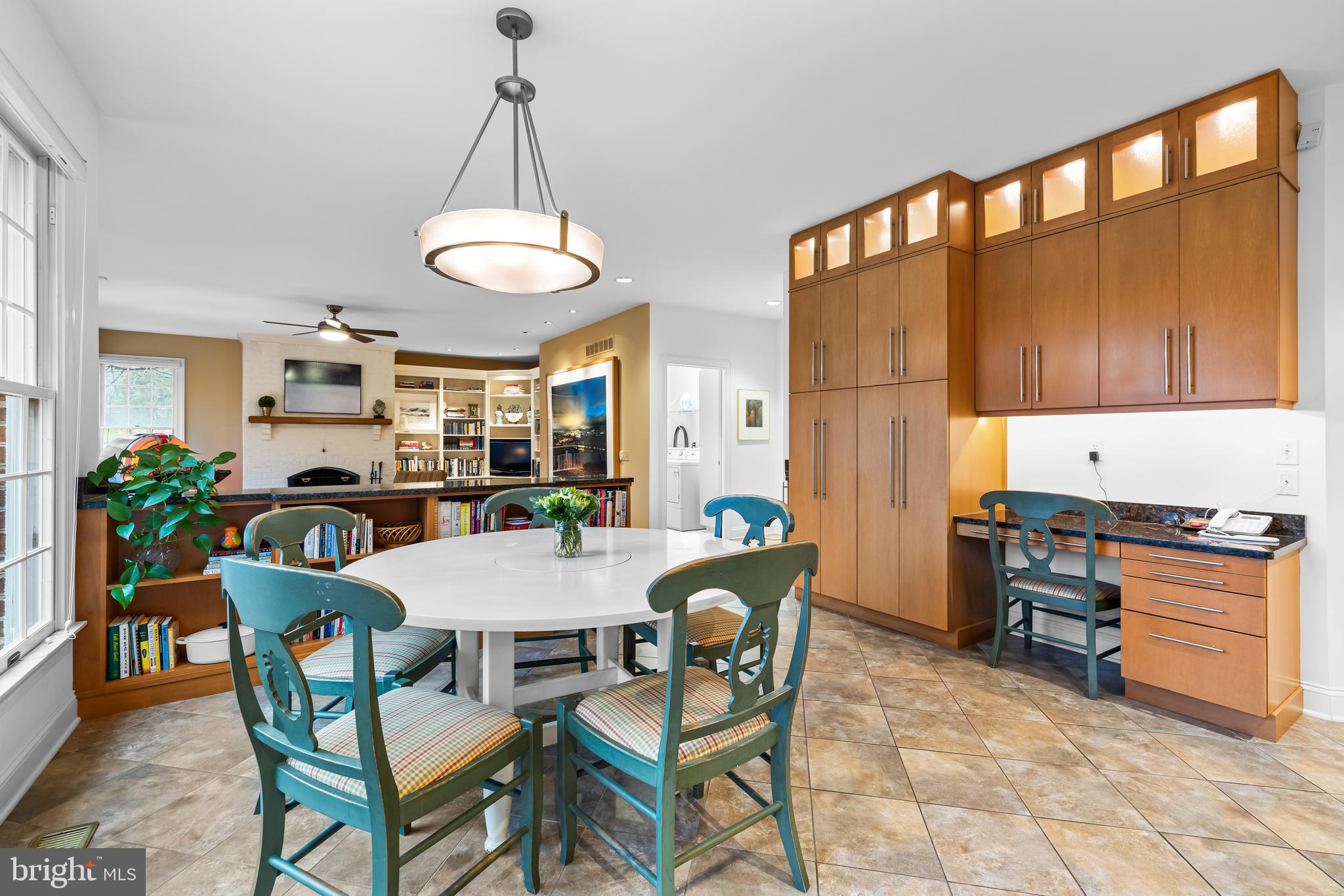 1408 Locust Ave