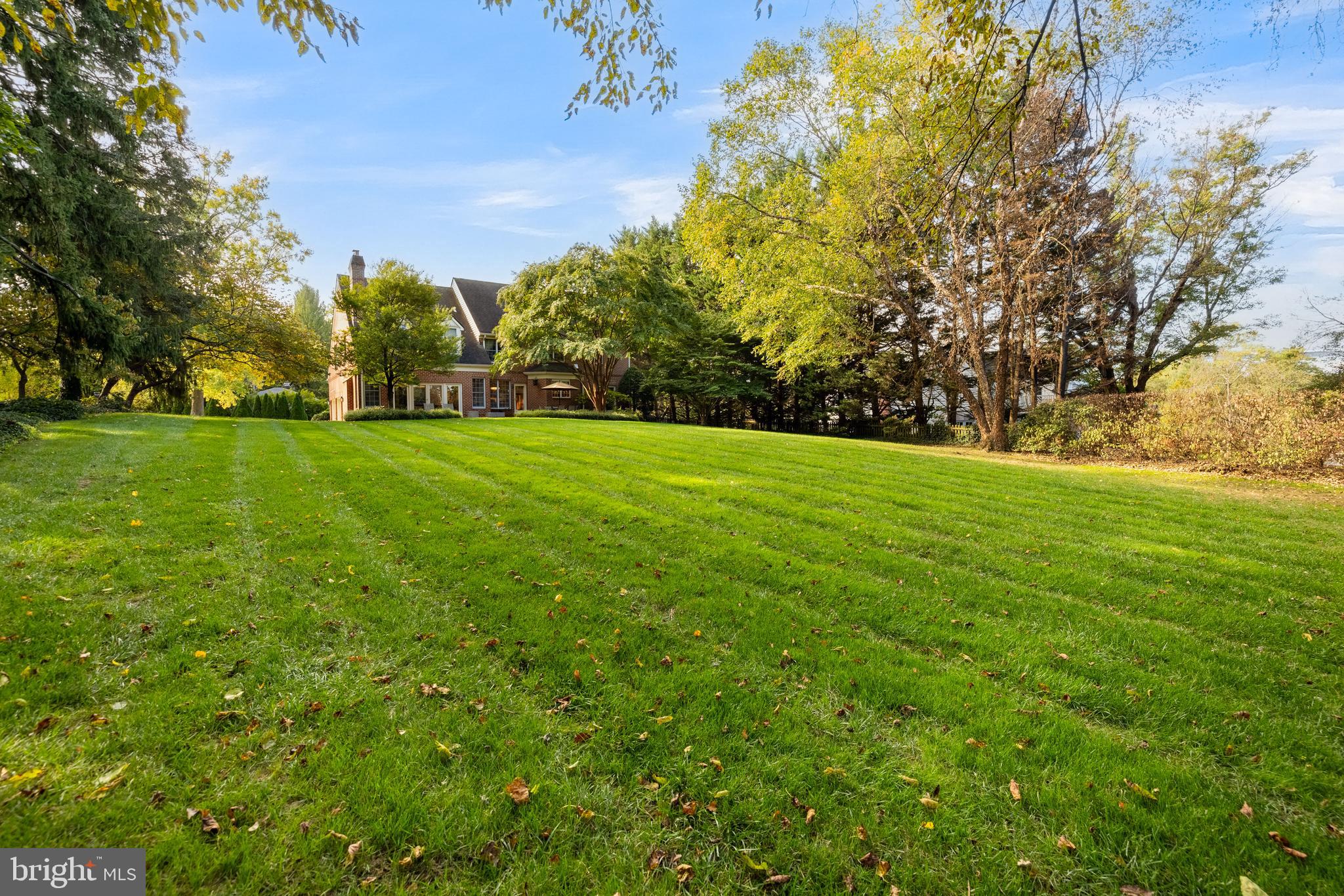 1408 Locust Ave