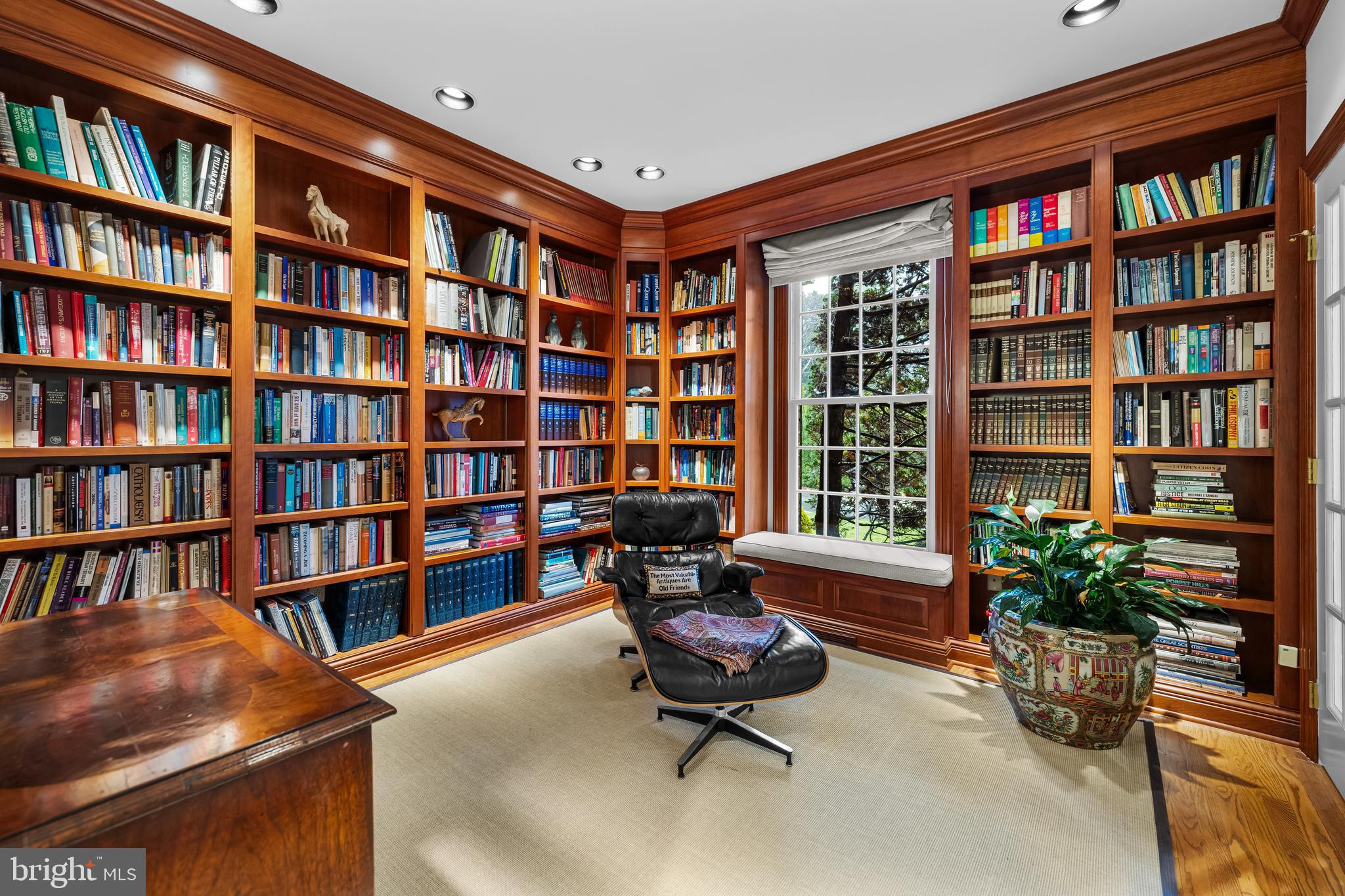 1408 Locust Ave