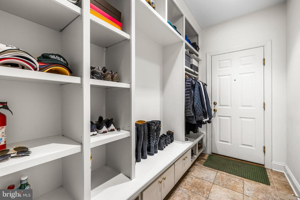 1408 Locust Ave