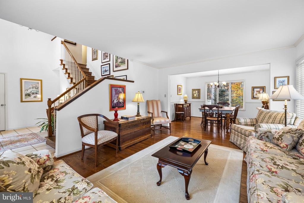 1907 Billy Barton Cir