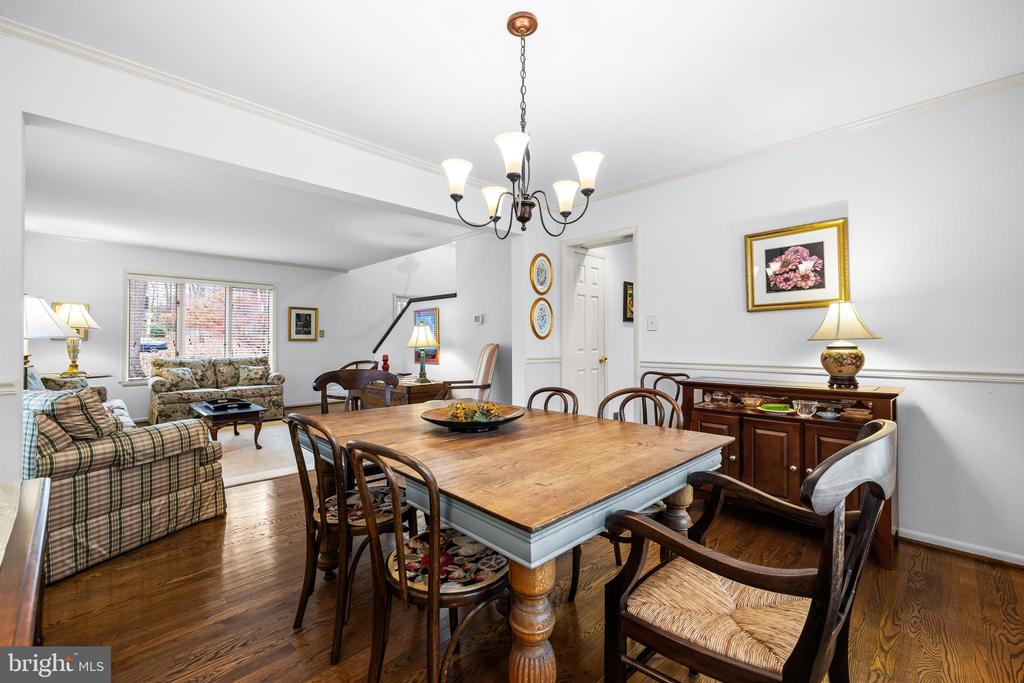 1907 Billy Barton Cir