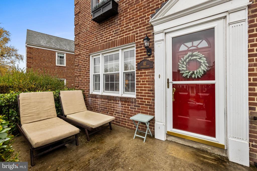 147 Brandon Rd