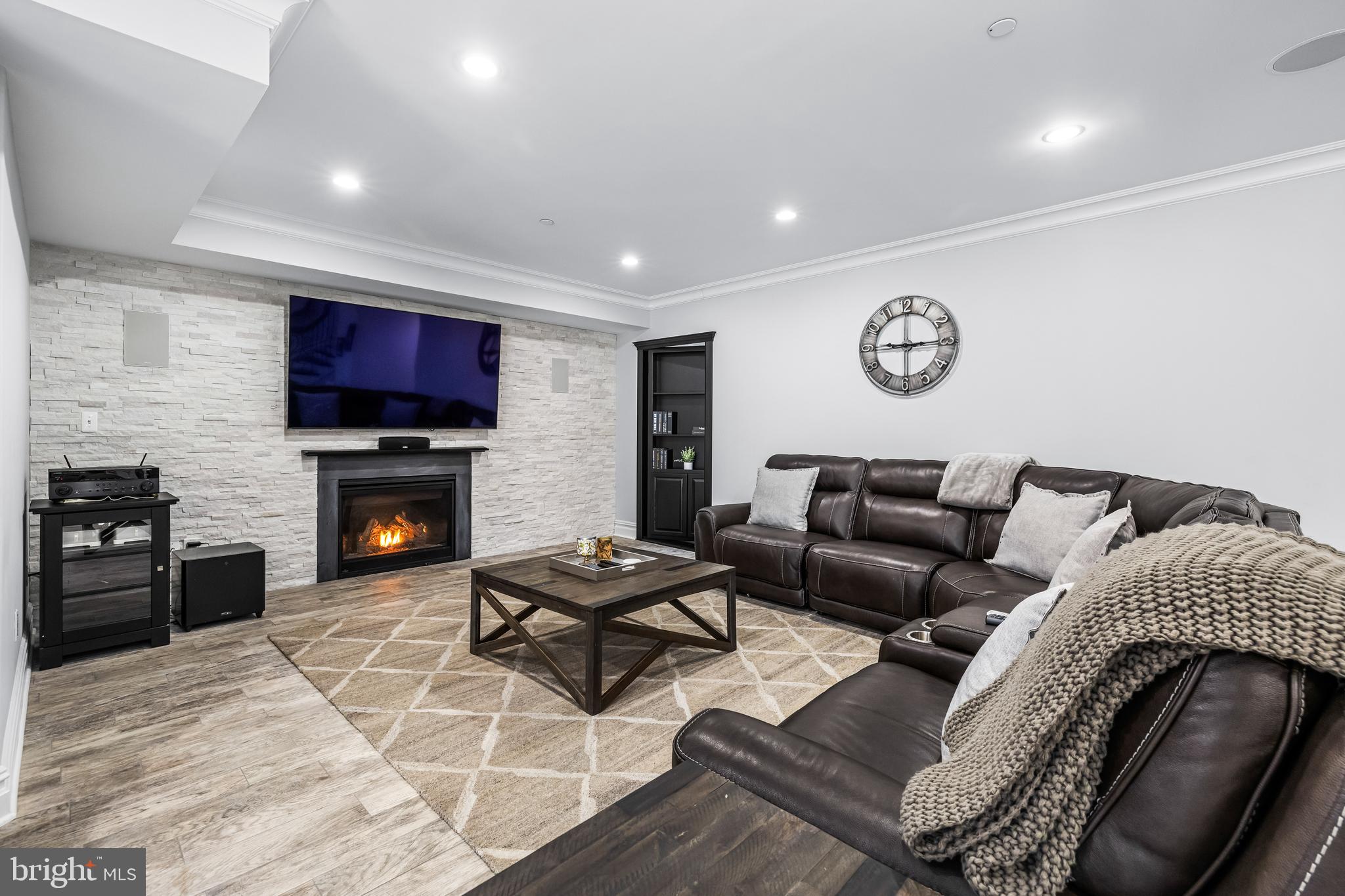 12012 Hammonds Glen Cir