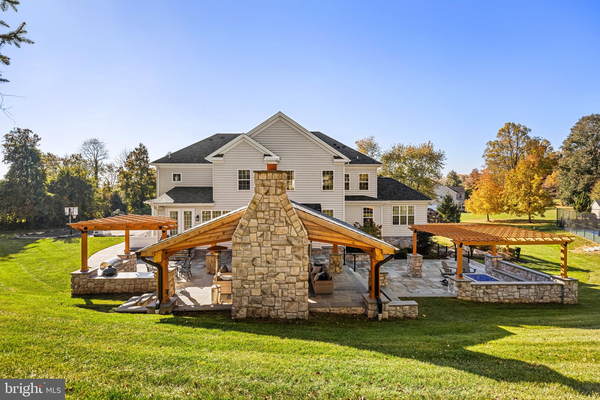 12012 Hammonds Glen Cir