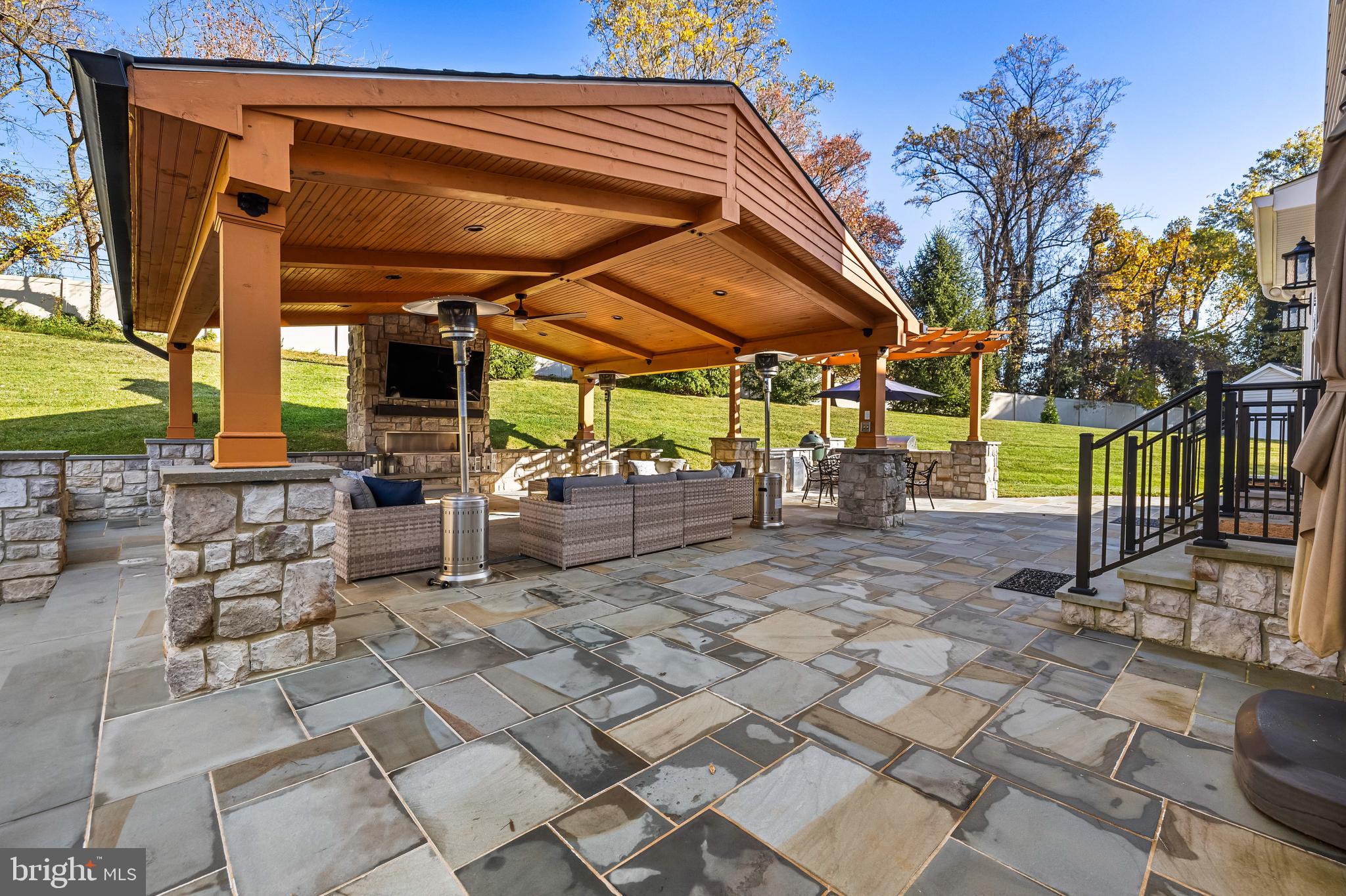 12012 Hammonds Glen Cir