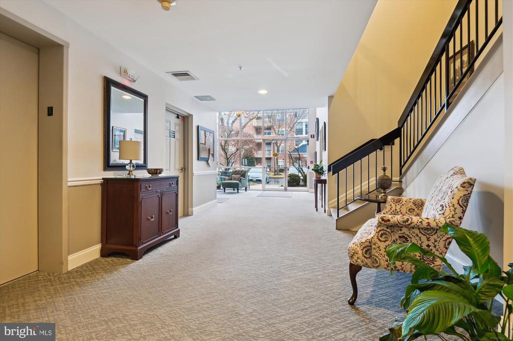 12110 Tullamore Ct #206