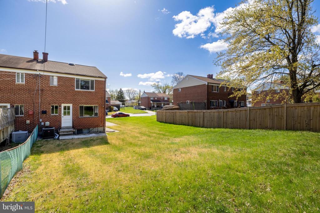 3712 Trent Rd