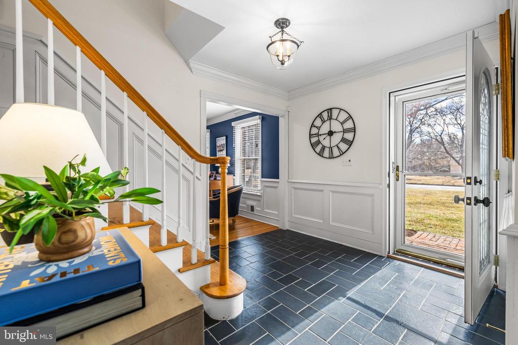 13020 Heil Manor Dr