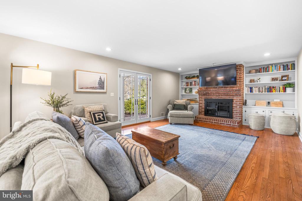 13020 Heil Manor Dr