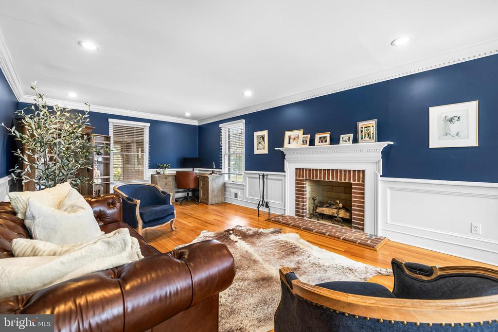 13020 Heil Manor Dr