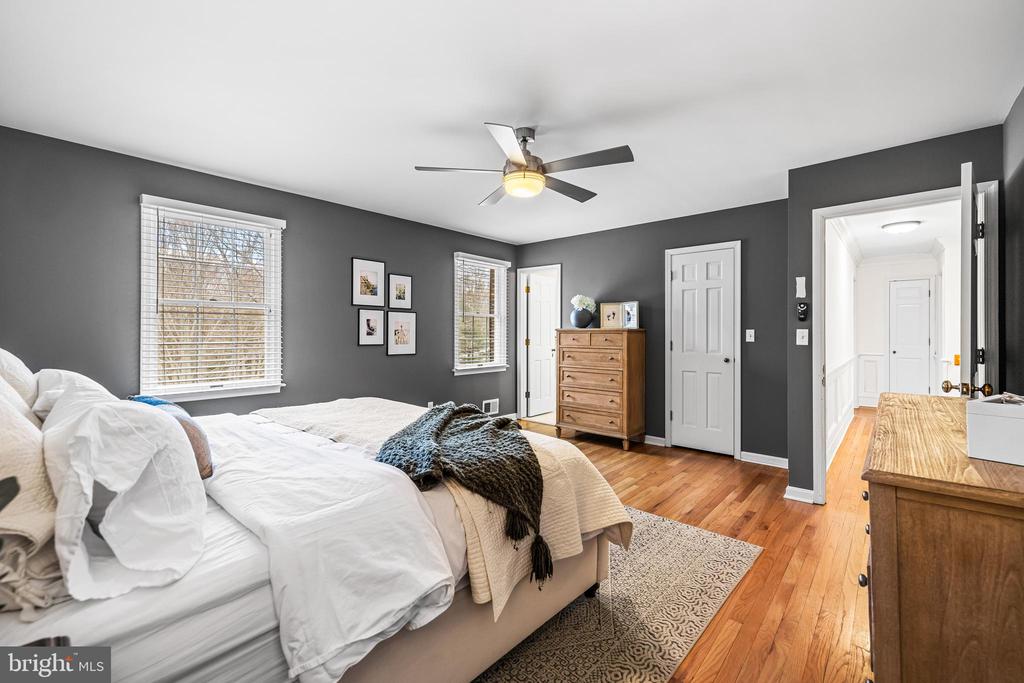 13020 Heil Manor Dr