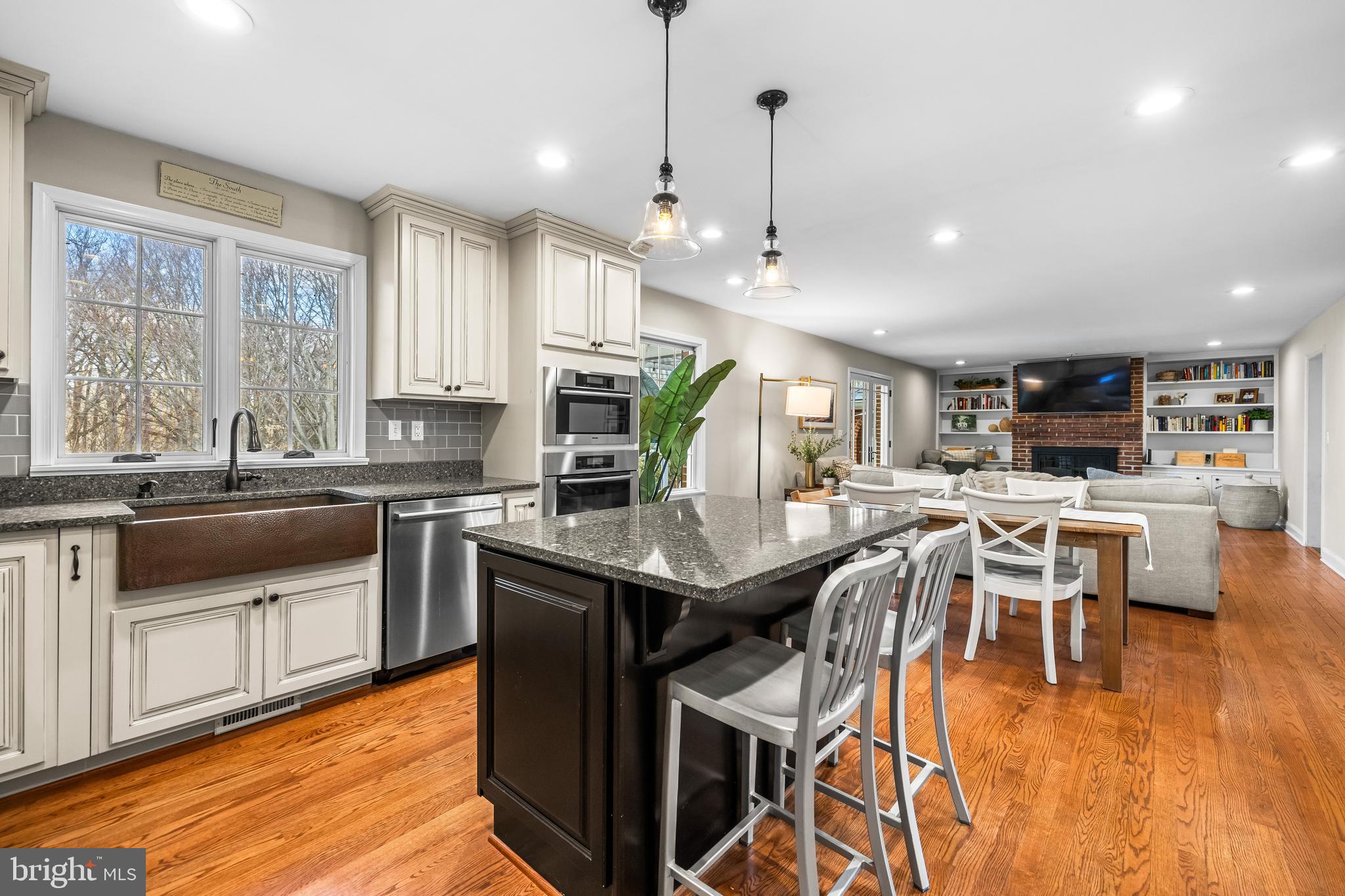 13020 Heil Manor Dr