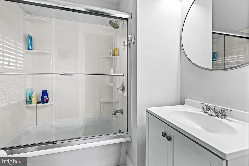 3407 Starlite Ct