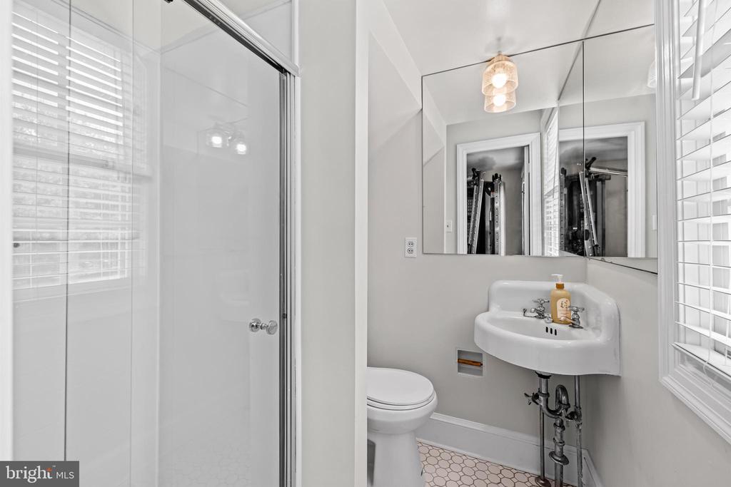 3407 Starlite Ct