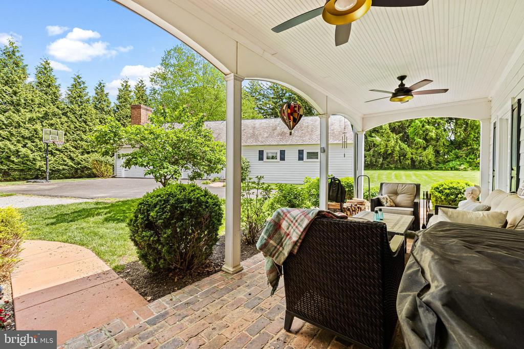 3407 Starlite Ct