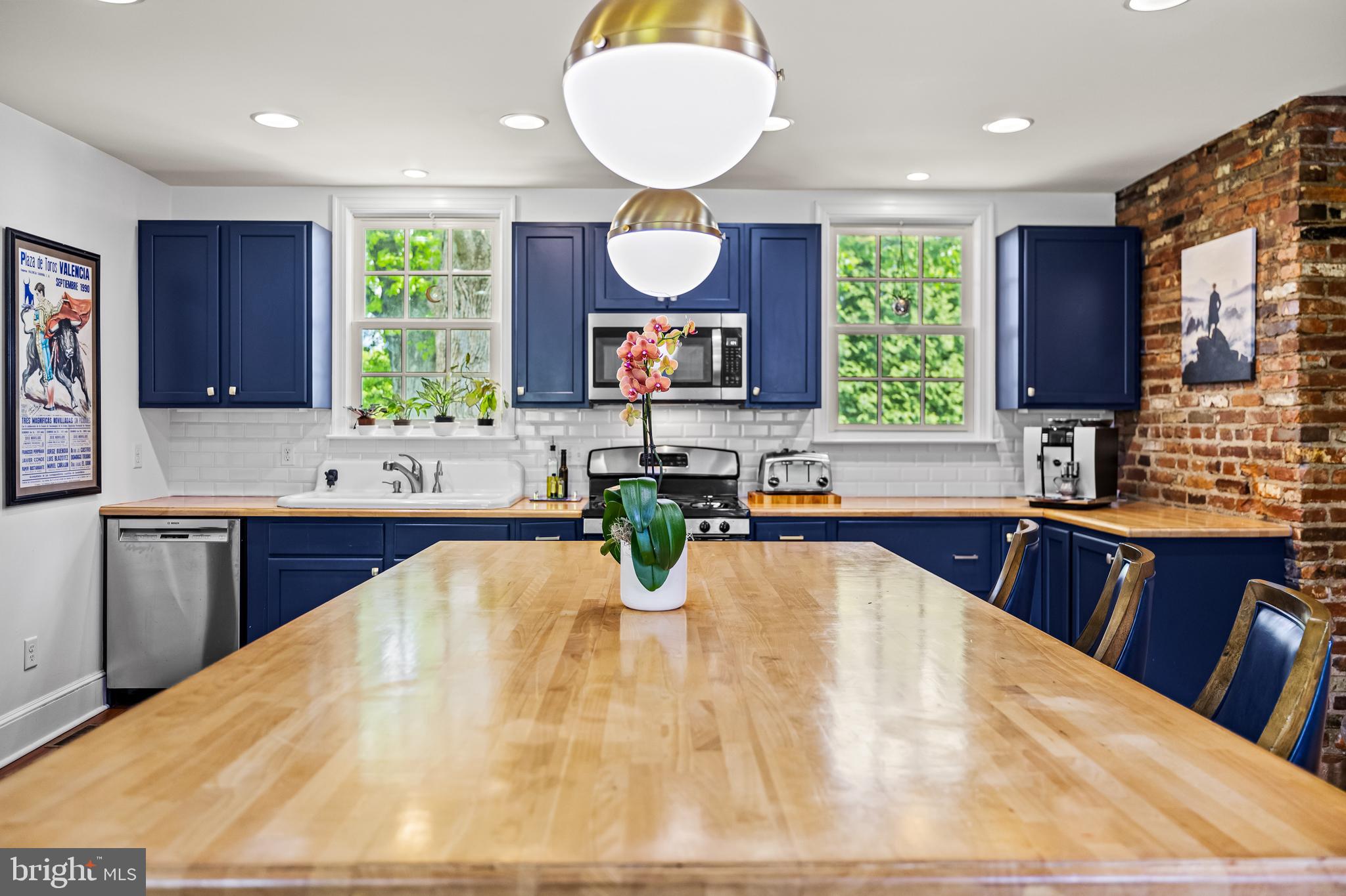 3407 Starlite Ct