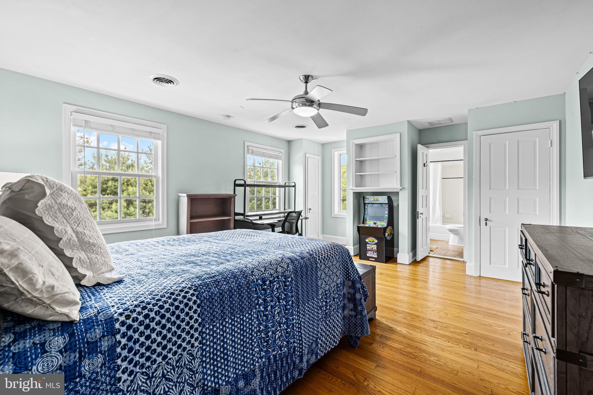 3407 Starlite Ct