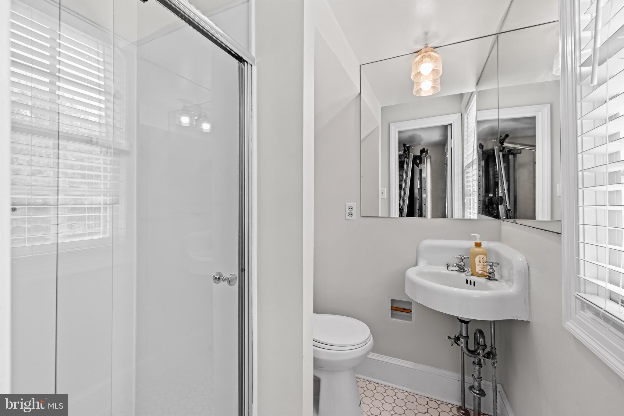 3407 Starlite Ct