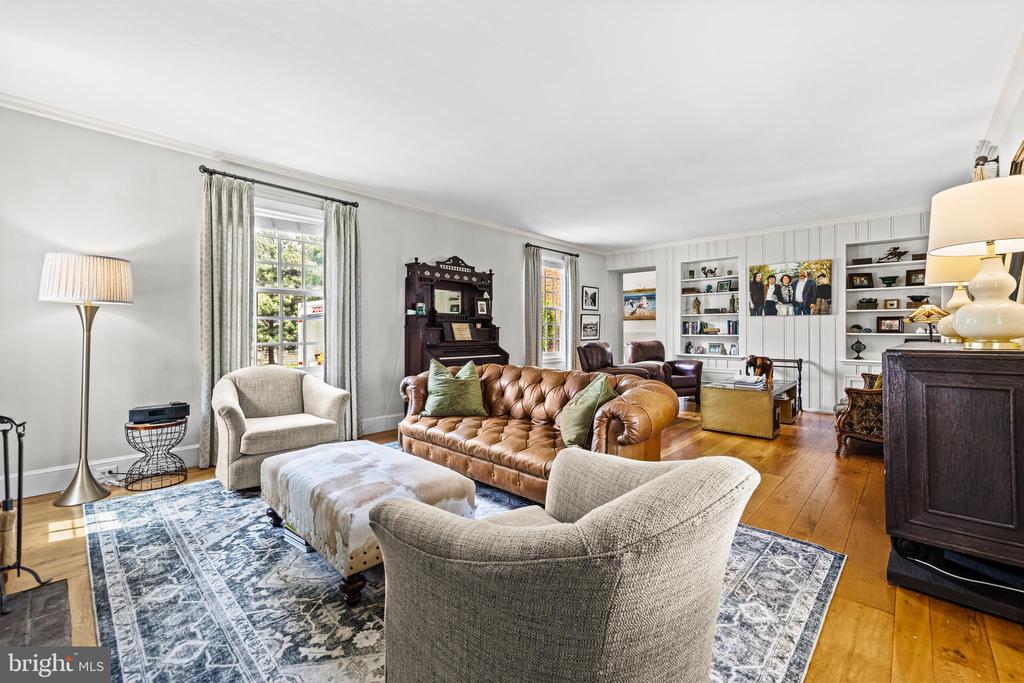 3407 Starlite Ct
