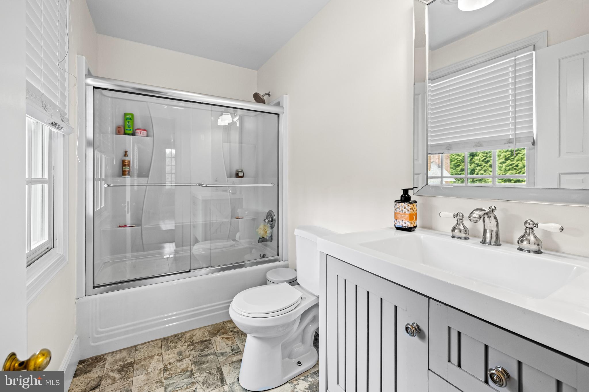 3407 Starlite Ct