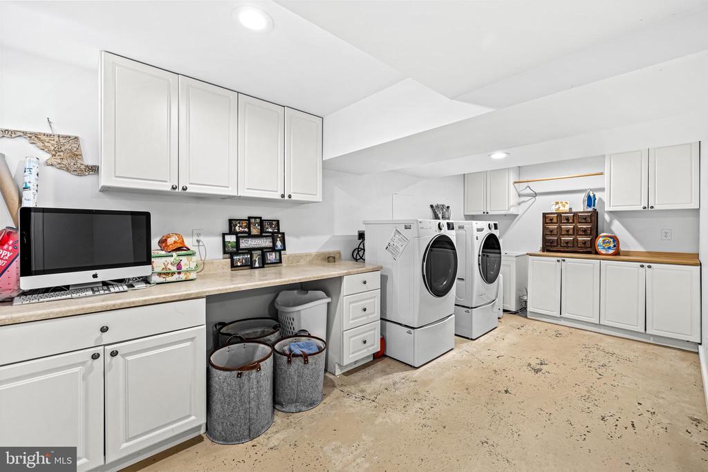 3407 Starlite Ct