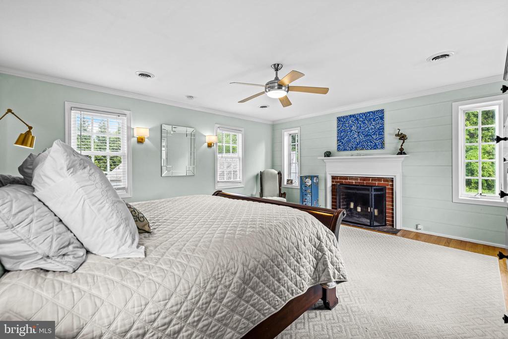 3407 Starlite Ct