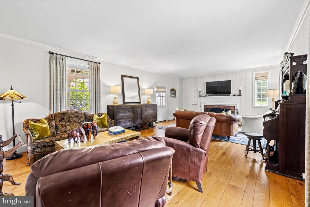 3407 Starlite Ct