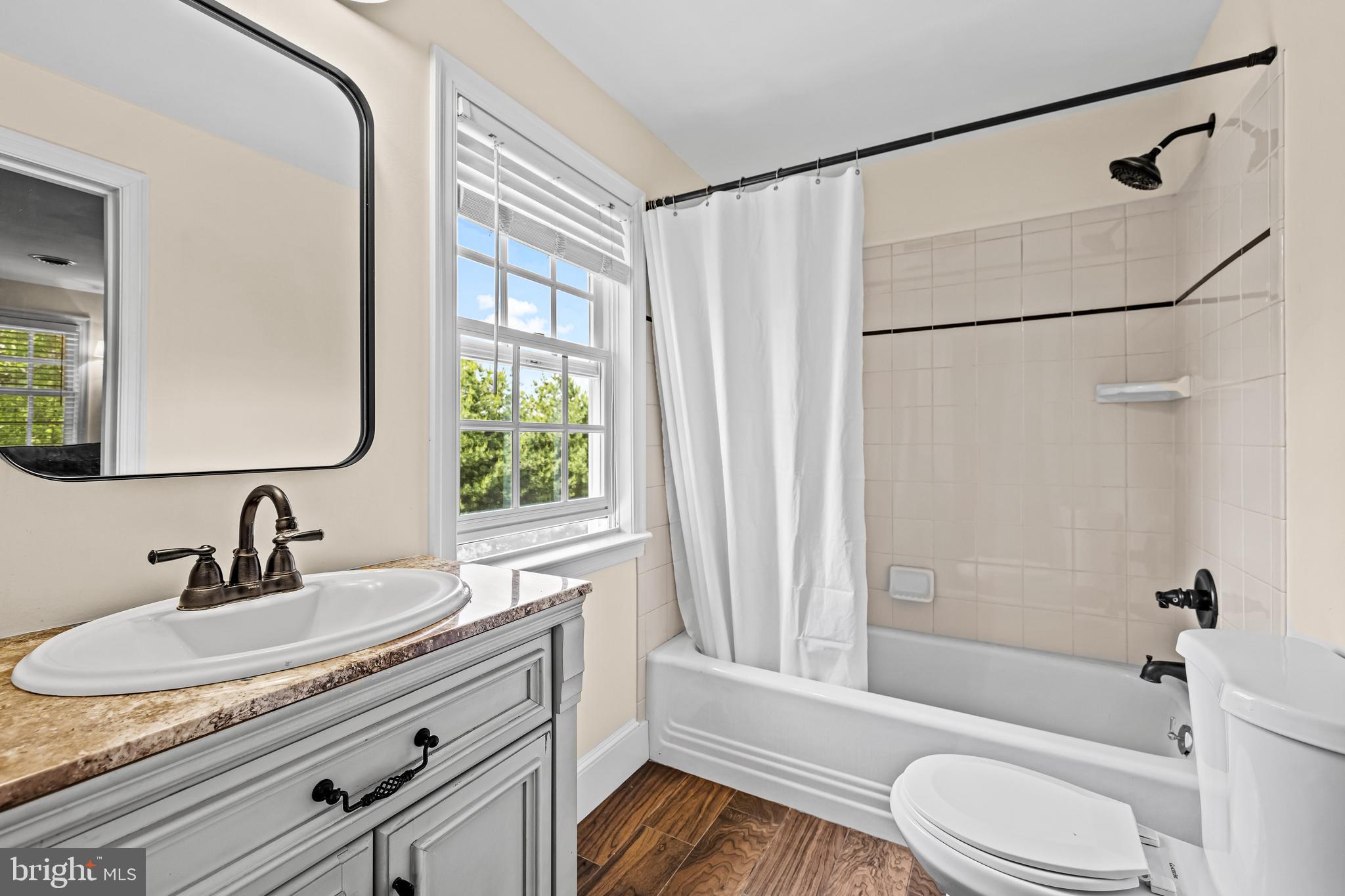 3407 Starlite Ct