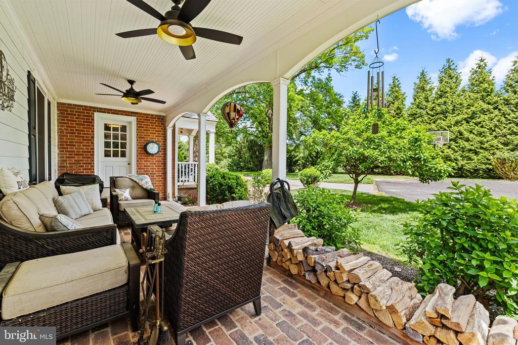 3407 Starlite Ct