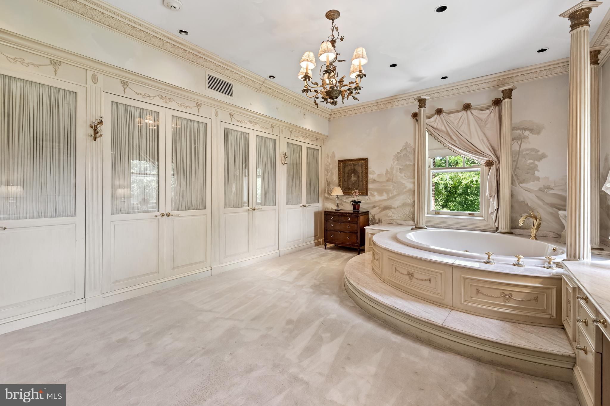 16 Merry Hill Ct