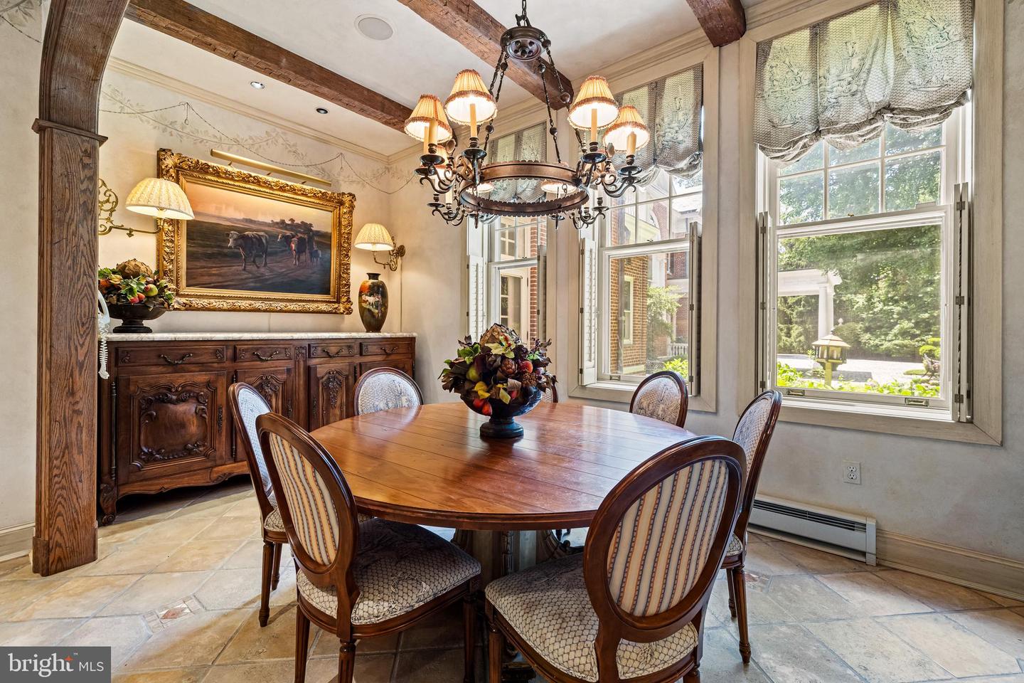 16 Merry Hill Ct