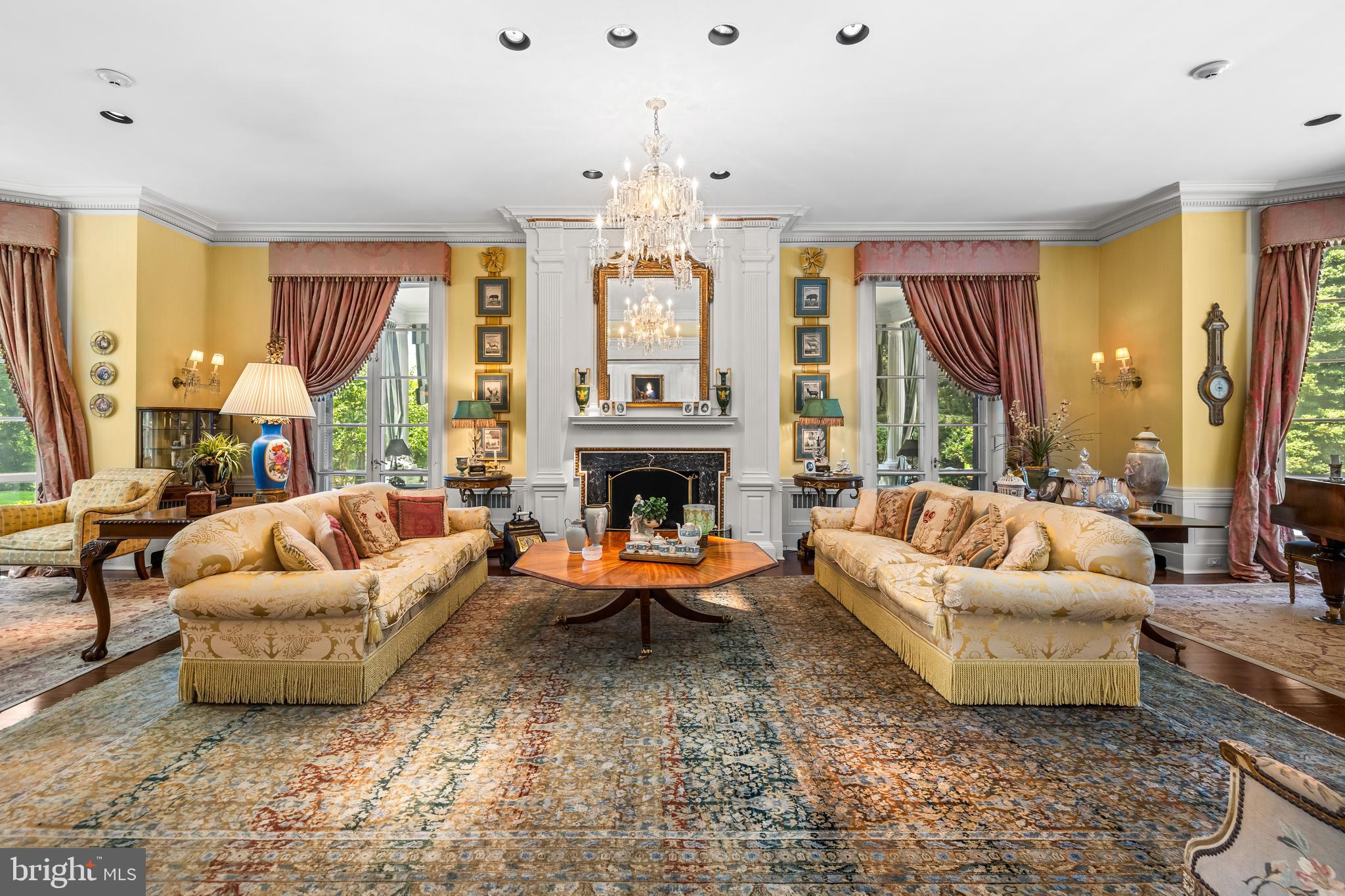 16 Merry Hill Ct