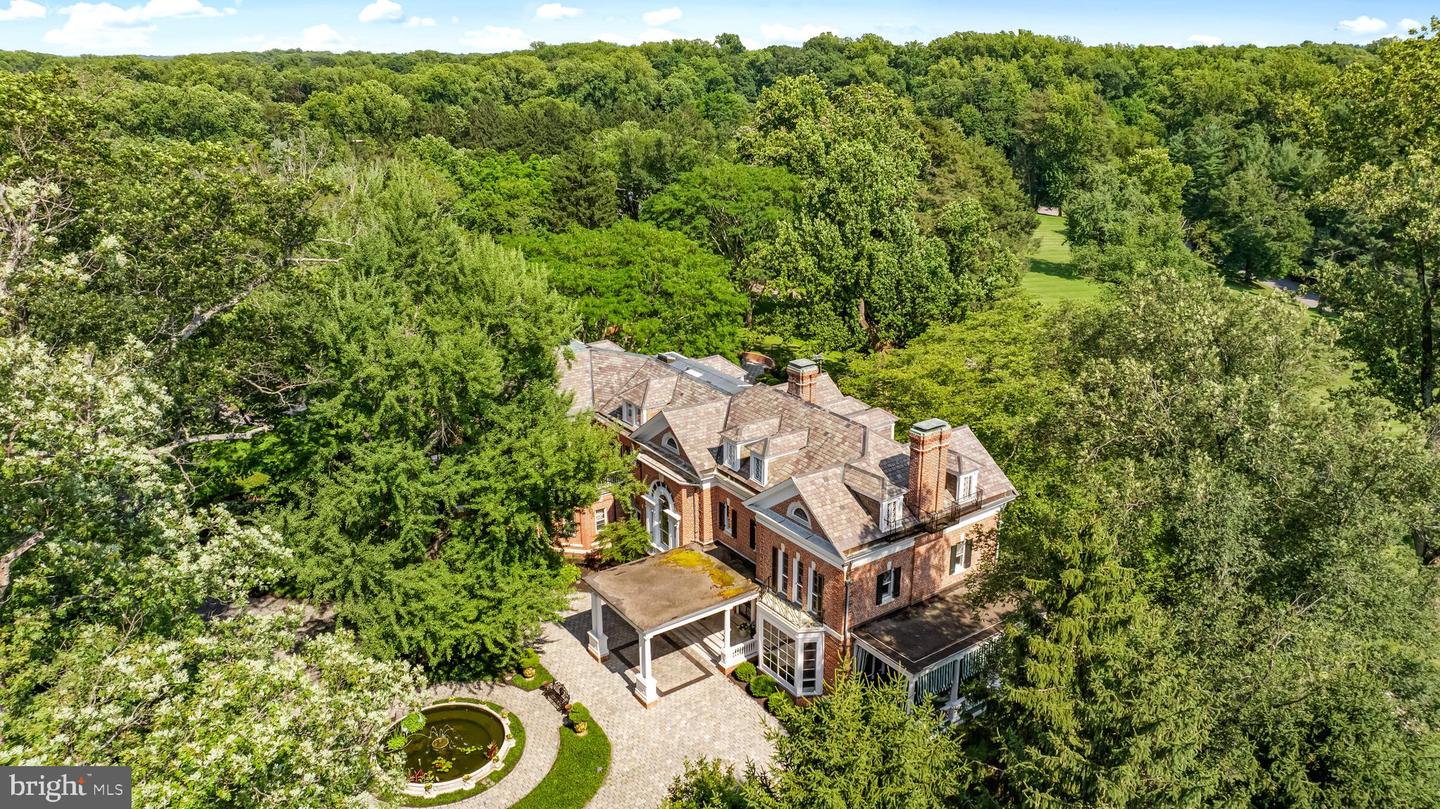 16 Merry Hill Ct