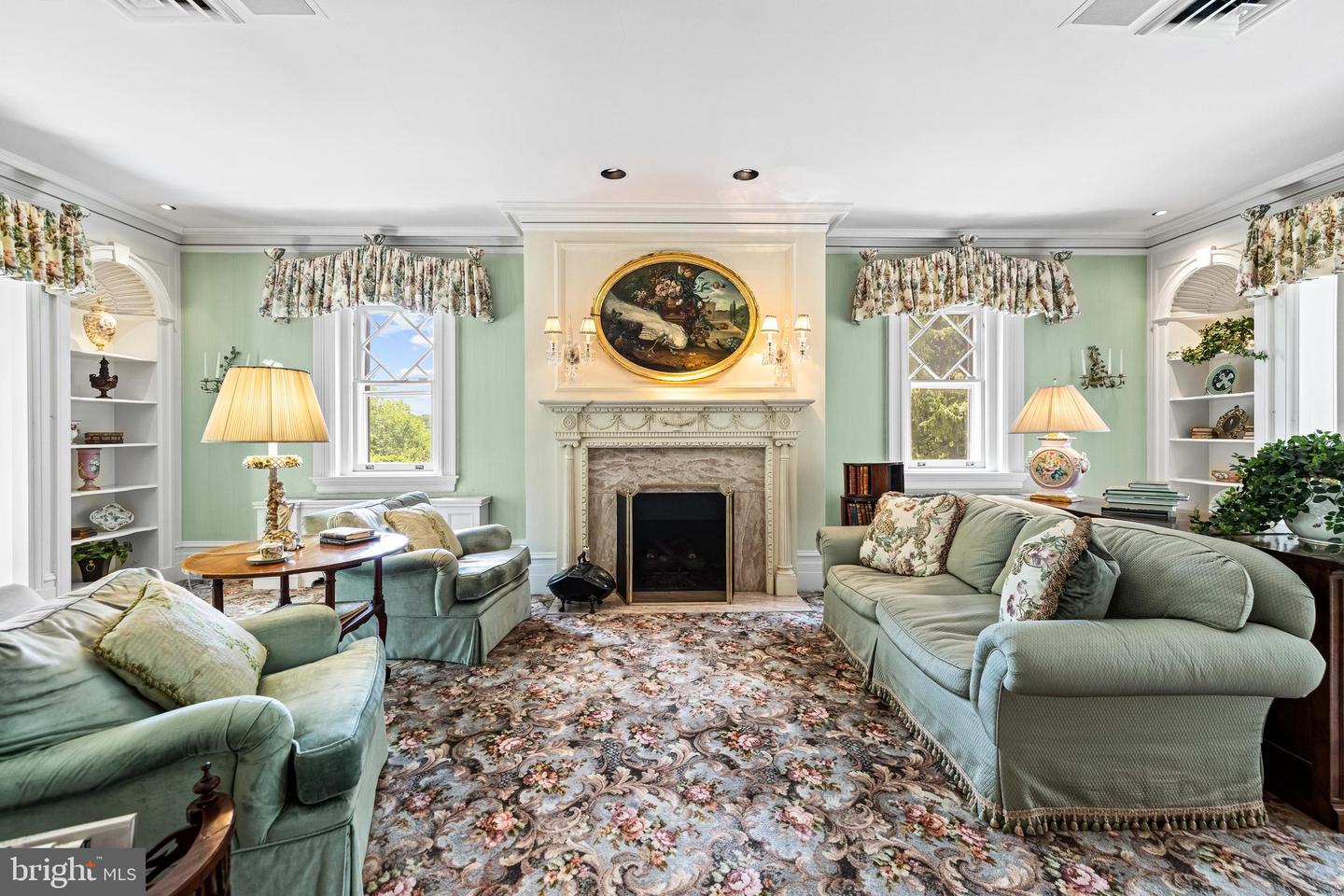 16 Merry Hill Ct