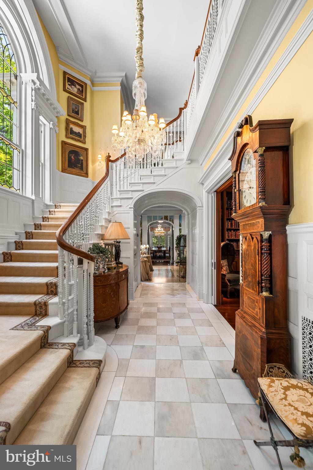 16 Merry Hill Ct