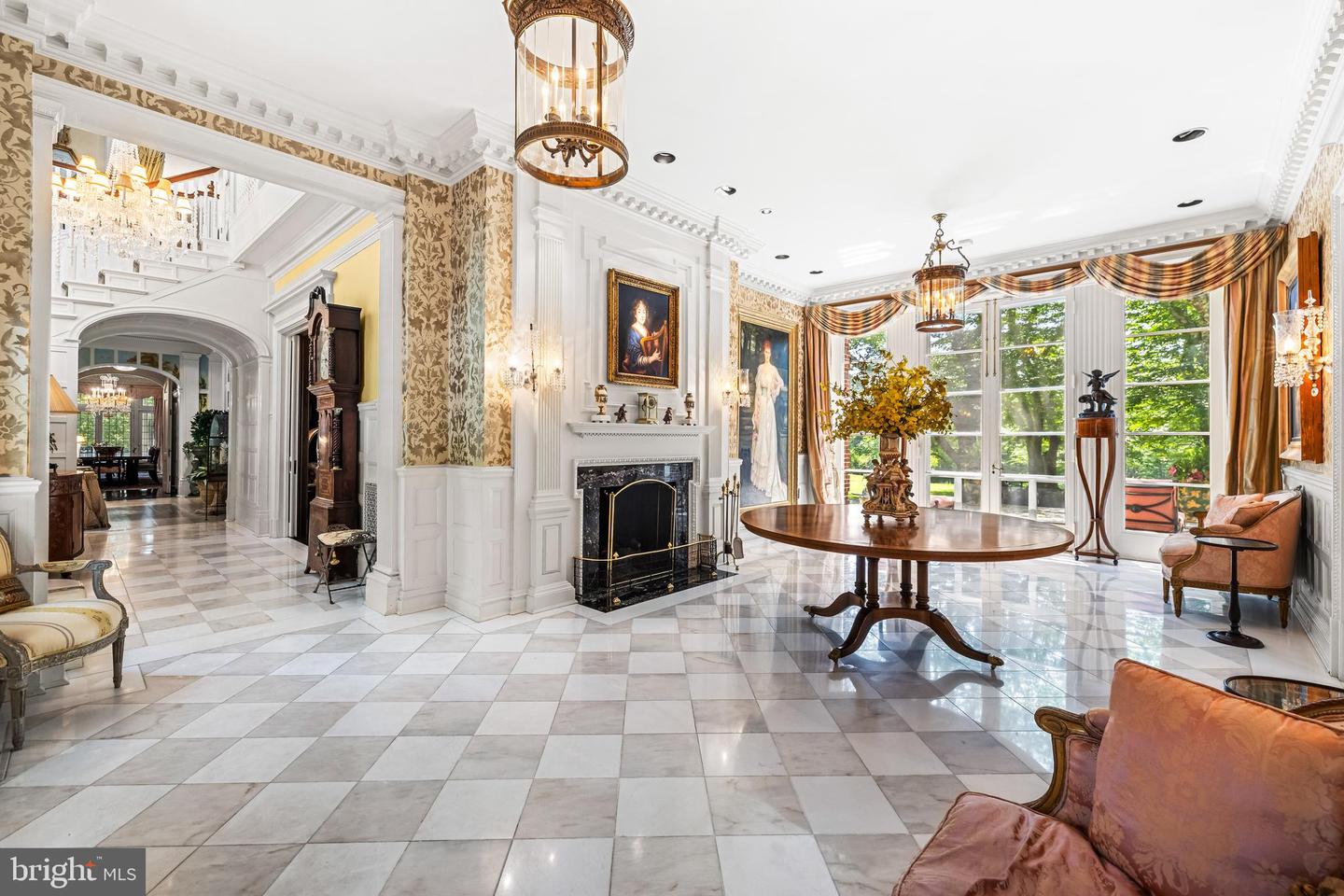 16 Merry Hill Ct