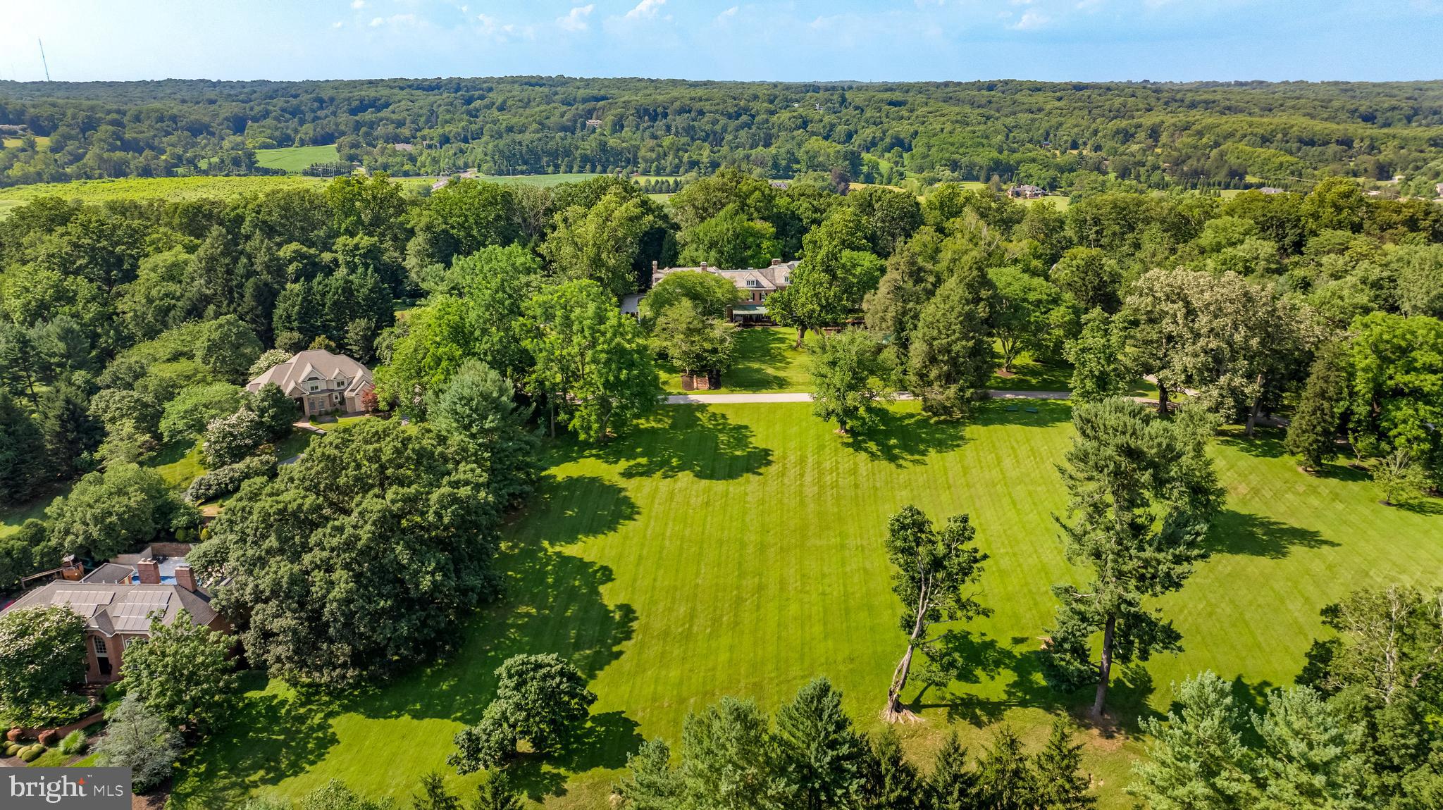 16 Merry Hill Ct