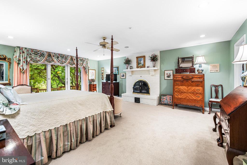 76 Seminary Farm Rd