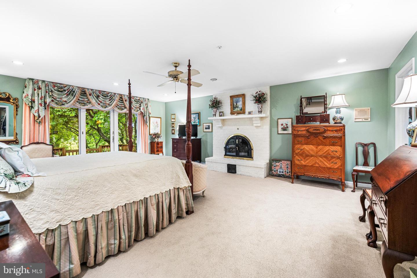 76 Seminary Farm Rd