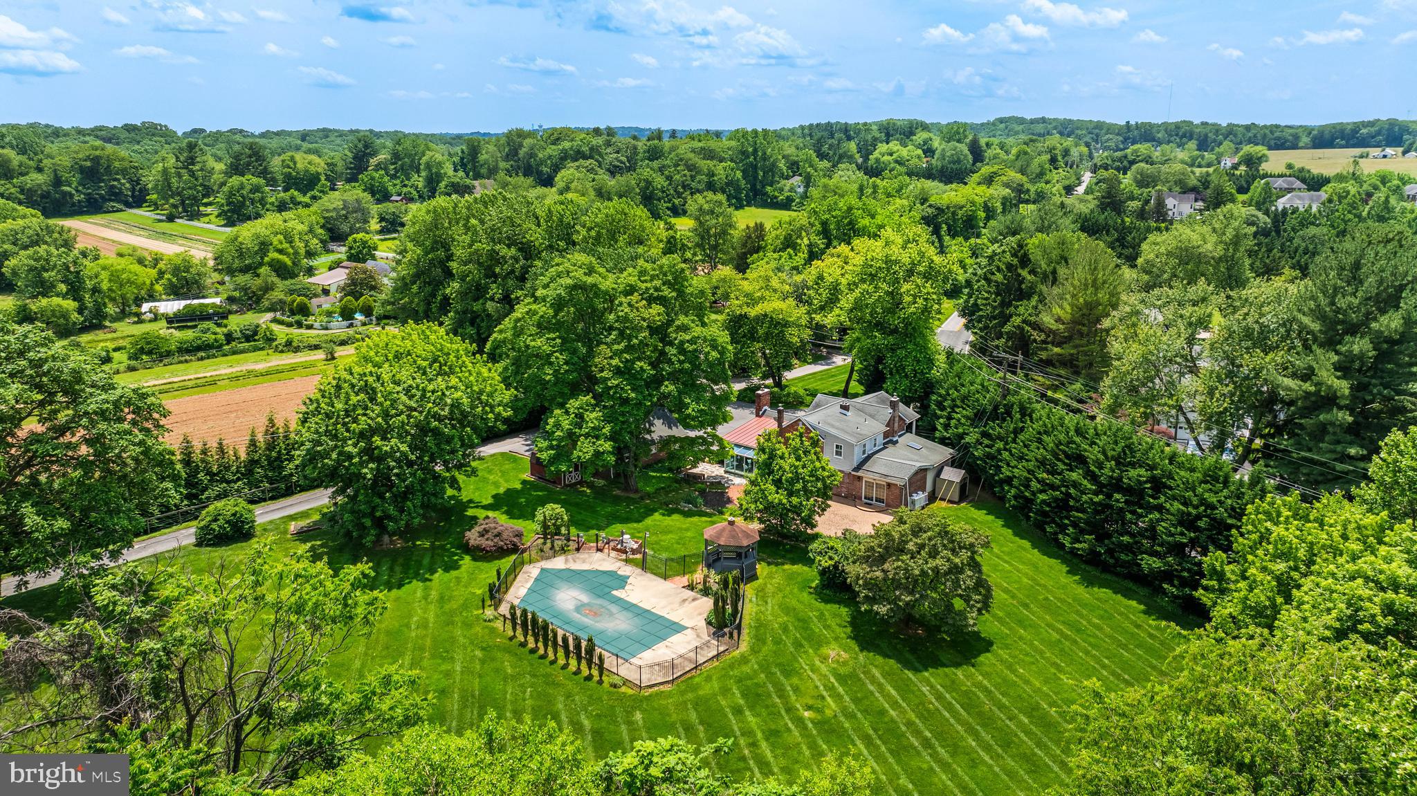 12301 Manor Rd