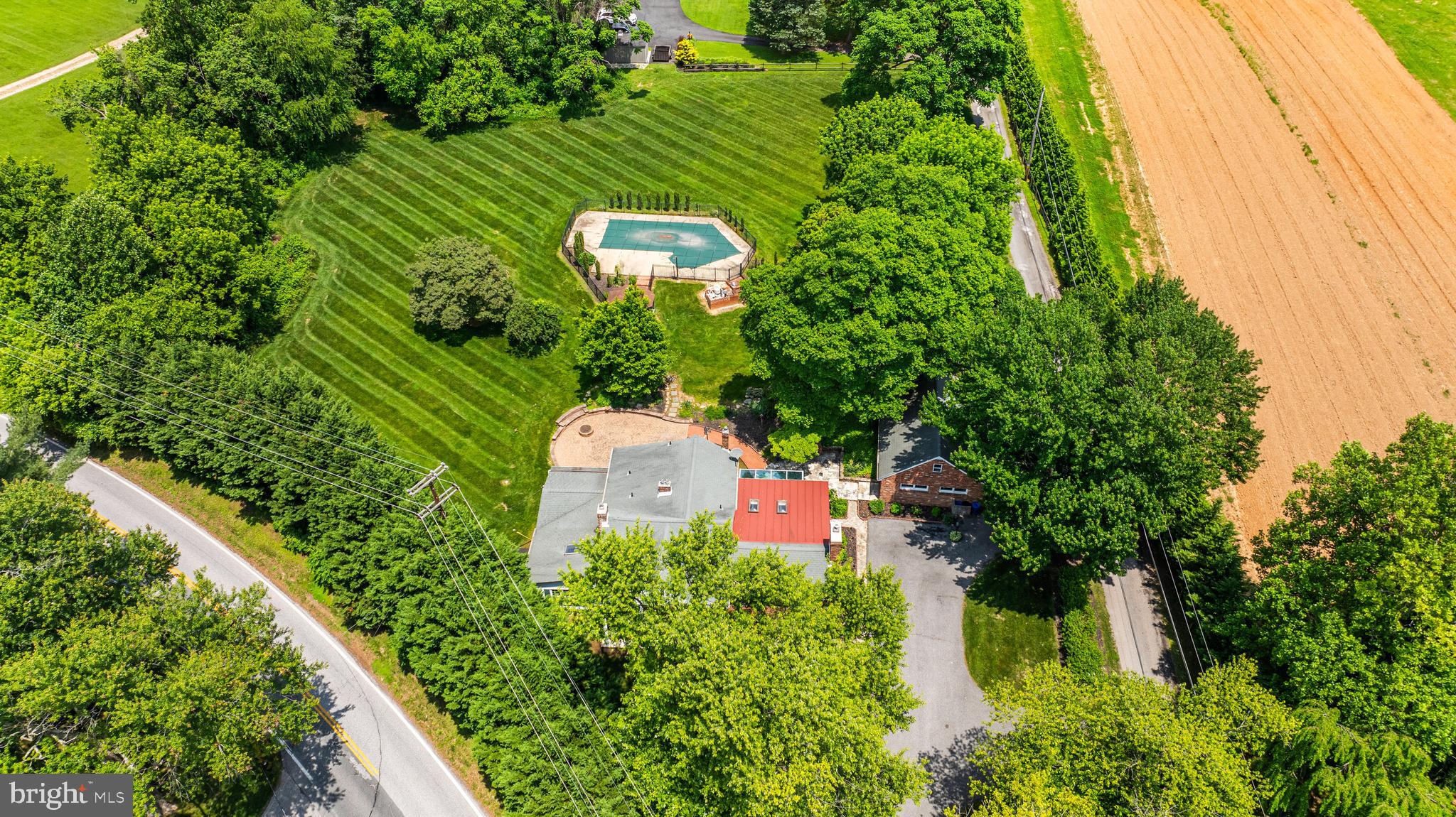12301 Manor Rd