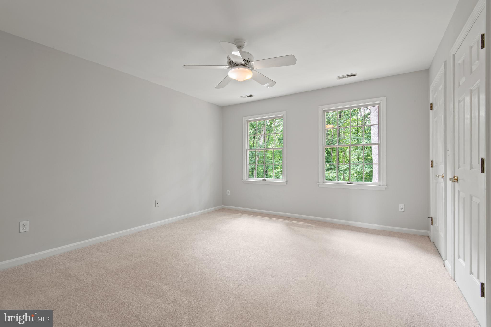 8 HENDERSON HILL COURT