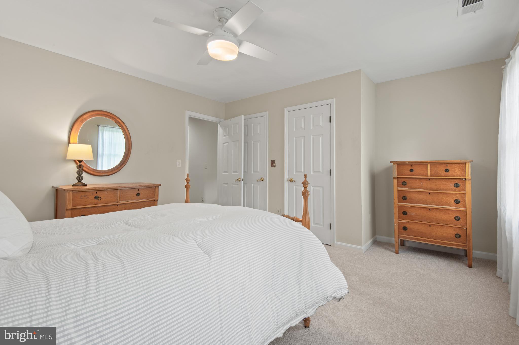 8 HENDERSON HILL COURT