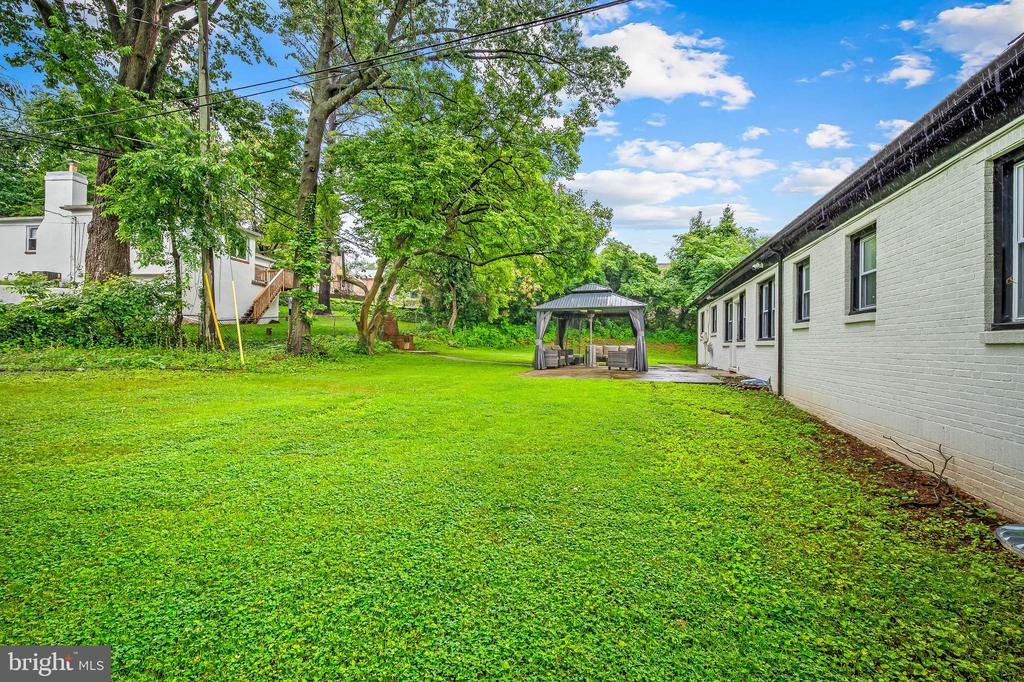 904 Stevenson Ln